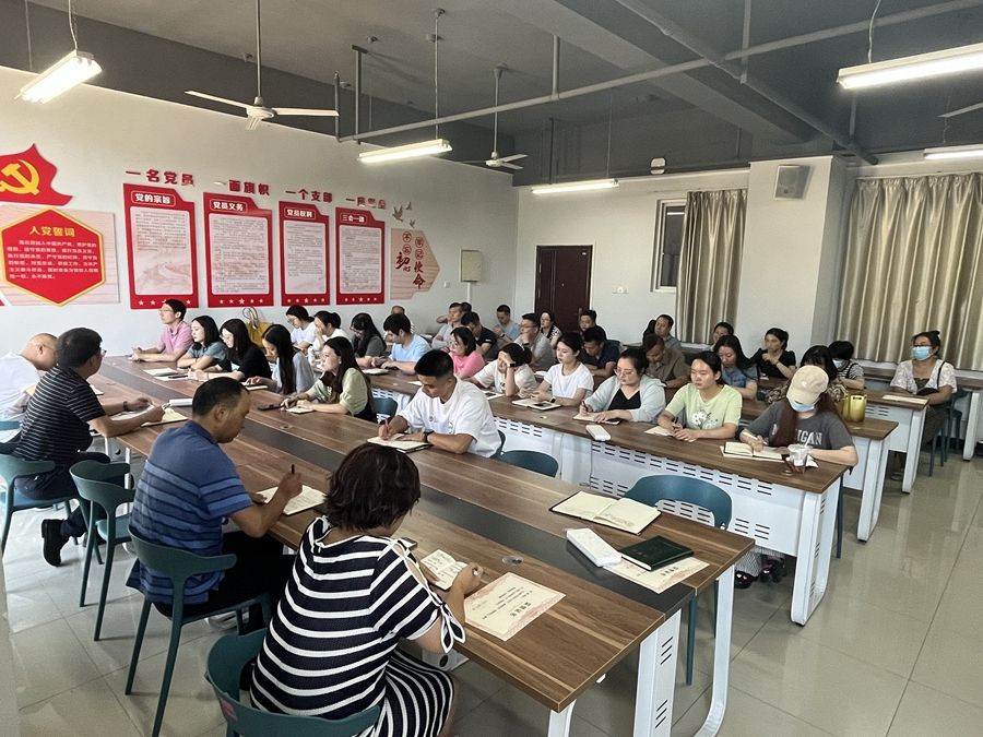 我院召开新学期工作安排布置会照片原图 - 副本.JPG