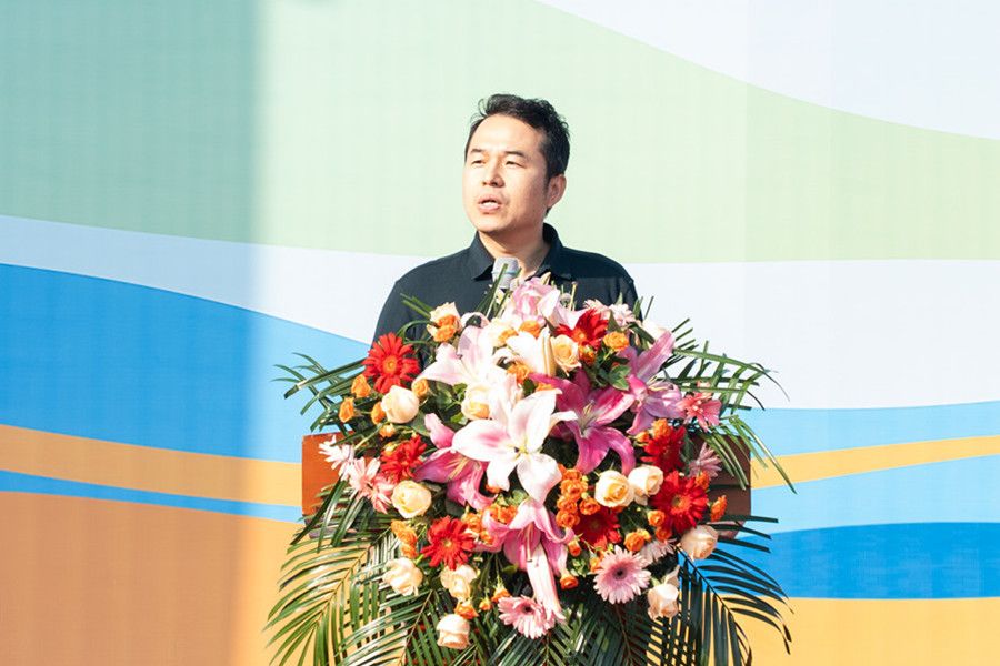 1762393884903146.jpg 运动会开幕式图片59.jpg