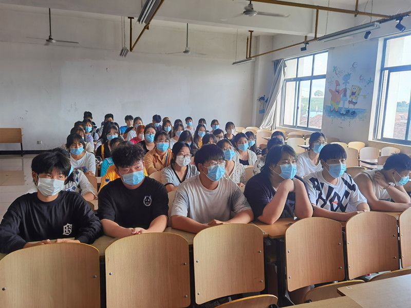 介绍会3_副本.jpg