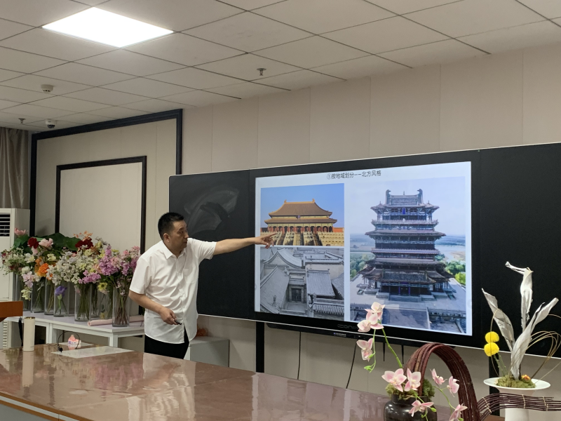 5.1聘请古建非遗传承人给学生讲座_副本.png