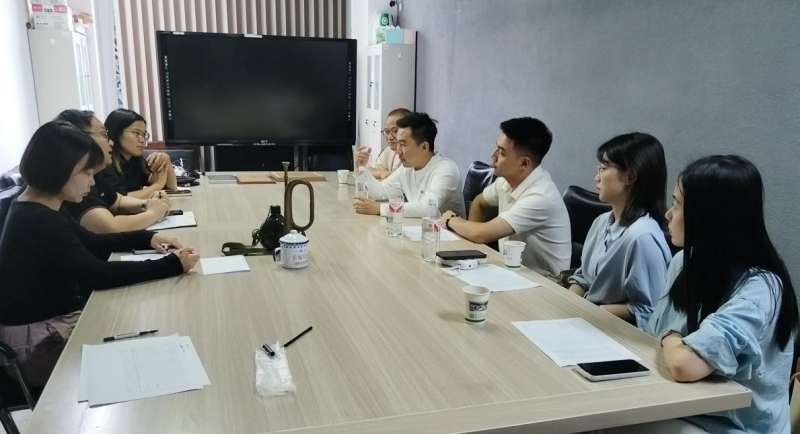 家具设计与制造专业召开人才培养方案校企研讨会照片（1）.png