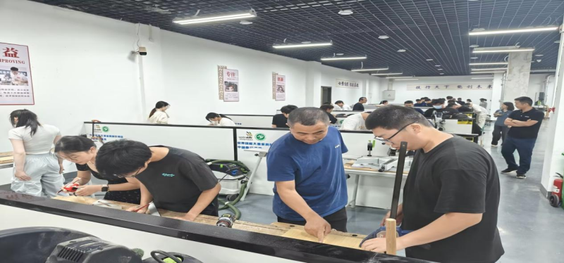 学院与贝壳集团联合开展学生专业技能考核照片（1）.png