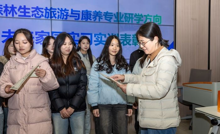 1763714510342779.jpg 1763714510342779.jpg