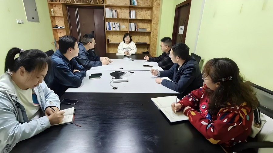 1775181128167948.jpg 20260402我院召开人才培养校企合作研讨会 - 副本.jpg