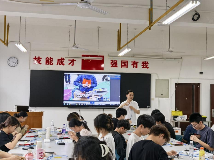 院级展示课活动 - 副本.png